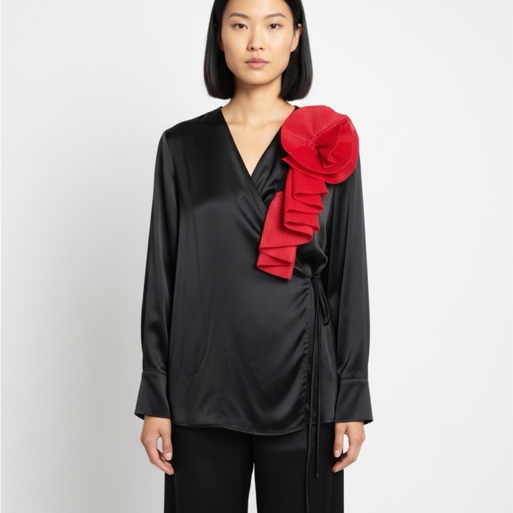 NWT Beulah black top with red flower